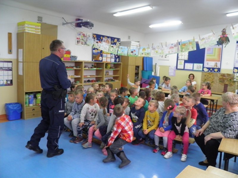 Spotkanie z Policjantem kl 0 - IV